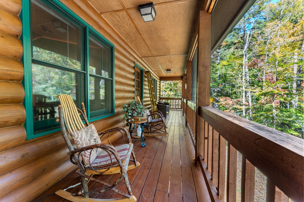 174 Upper Middle Creek Rd, Franklin