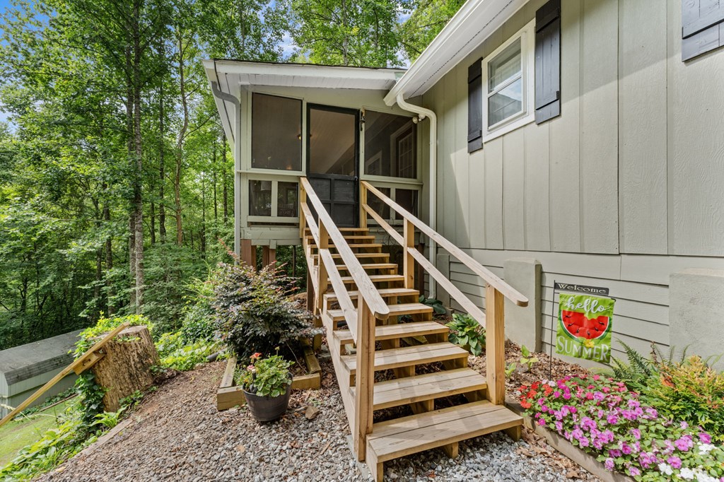 592 Snow Hill Falls Circle, Franklin