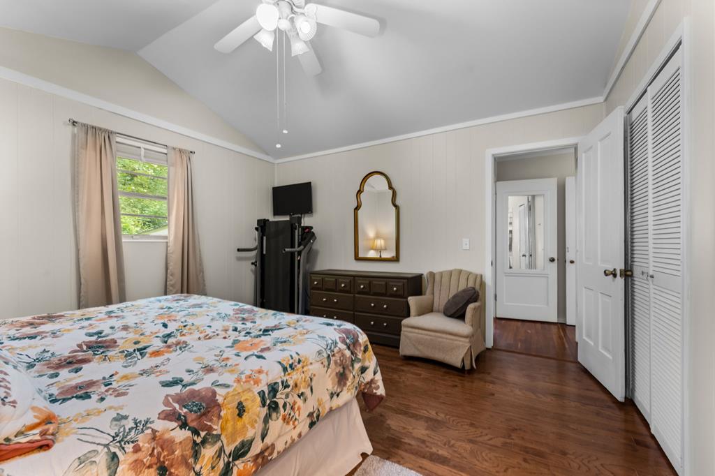 592 Snow Hill Falls Circle, Franklin