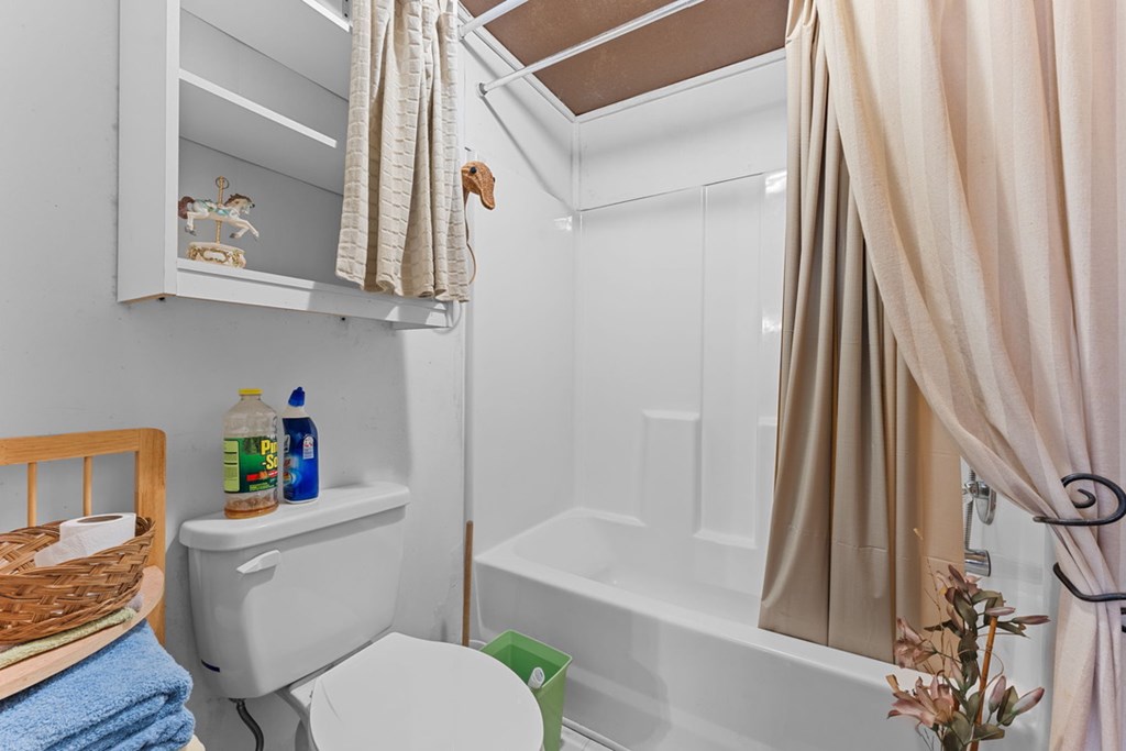 39 Woodcove Dr, Franklin