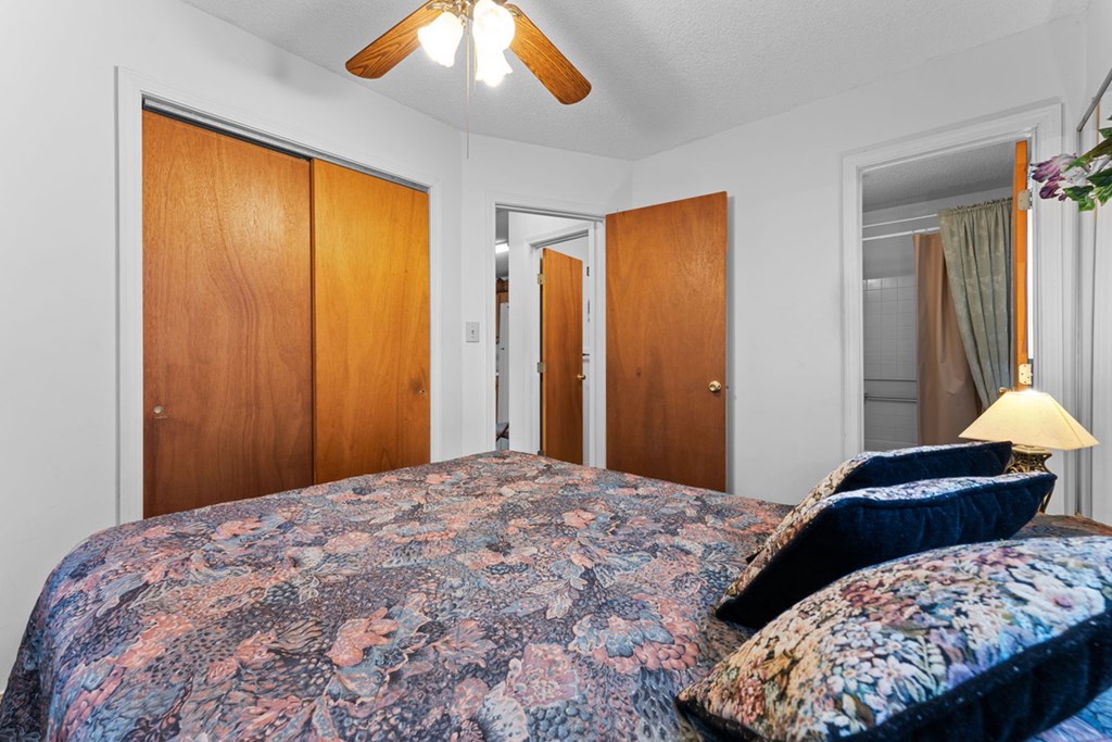 39 Woodcove Dr, Franklin