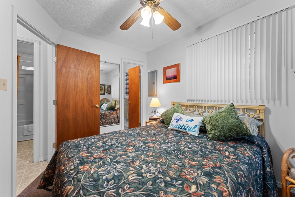 39 Woodcove Dr, Franklin