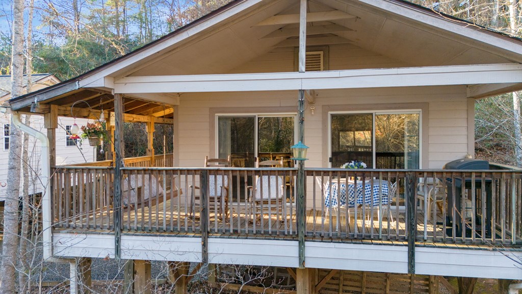 39 Woodcove Dr, Franklin