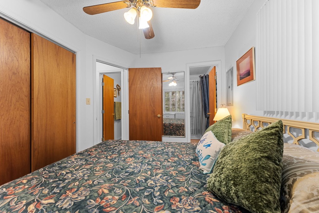 39 Woodcove Dr, Franklin