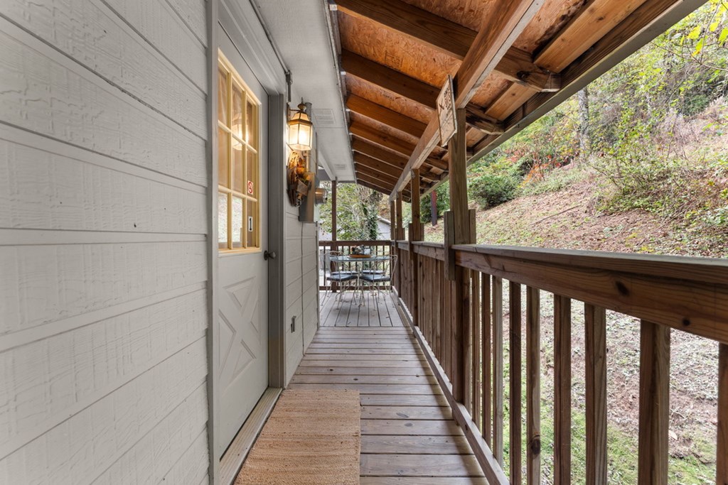 39 Woodcove Dr, Franklin