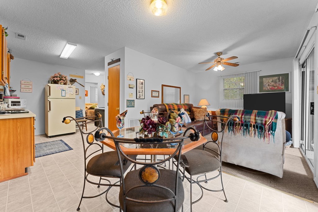 39 Woodcove Dr, Franklin