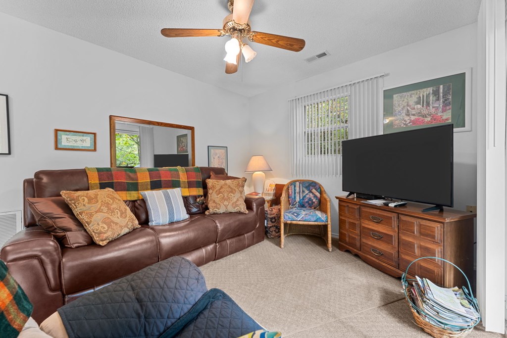 39 Woodcove Dr, Franklin