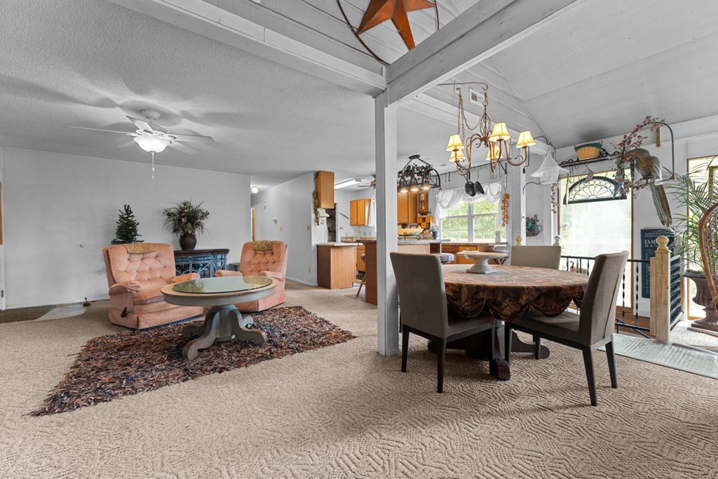 39 Woodcove Dr, Franklin