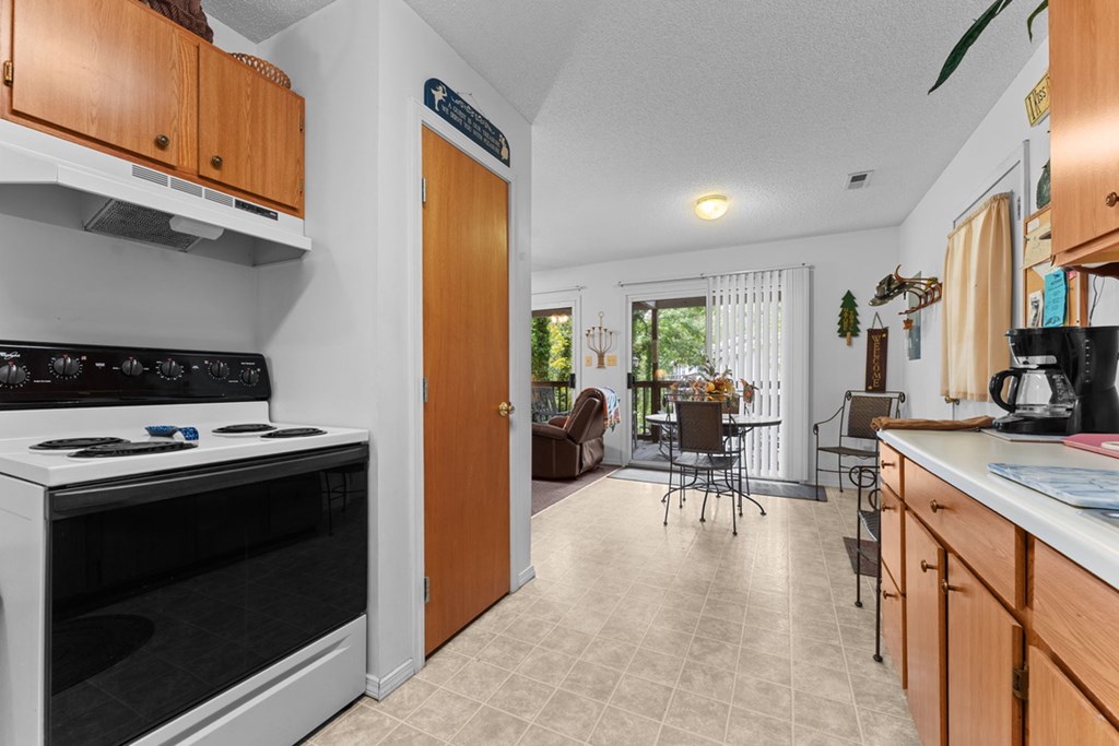 39 Woodcove Dr, Franklin