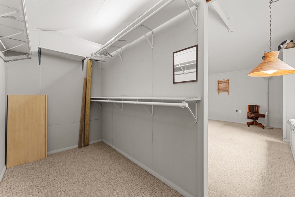 39 Woodcove Dr, Franklin