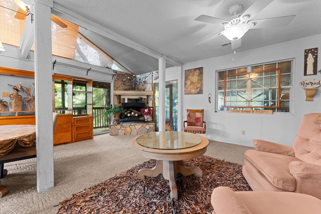 39 Woodcove Dr, Franklin