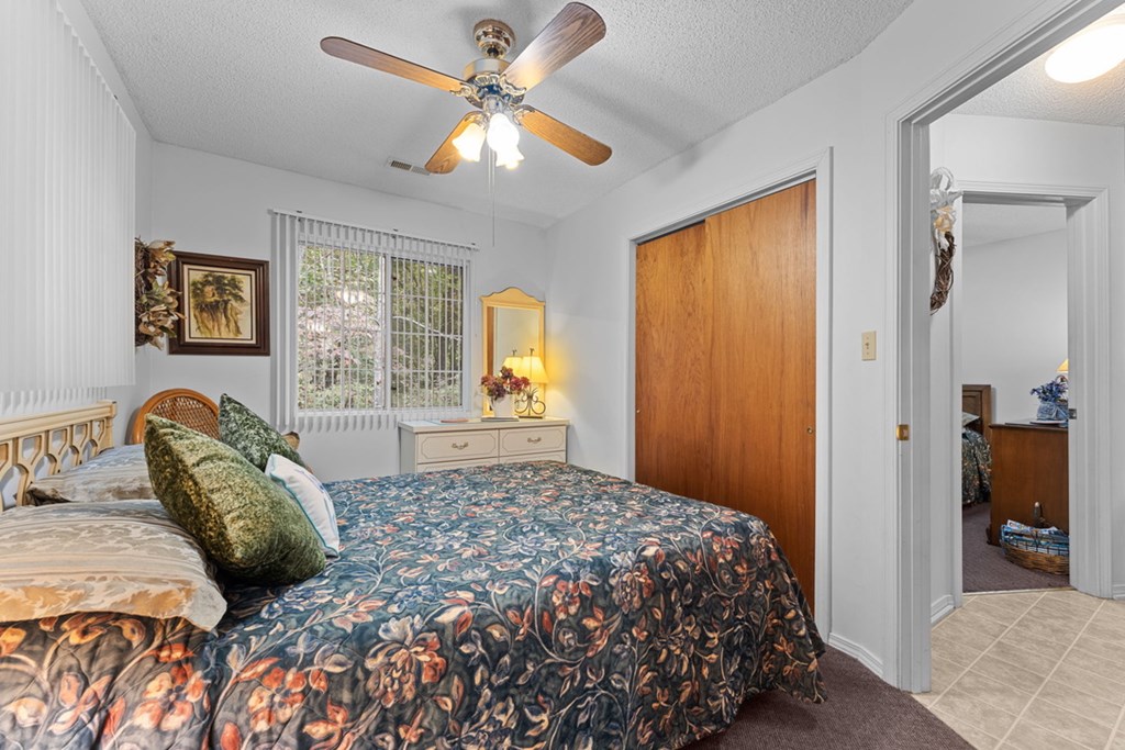 39 Woodcove Dr, Franklin