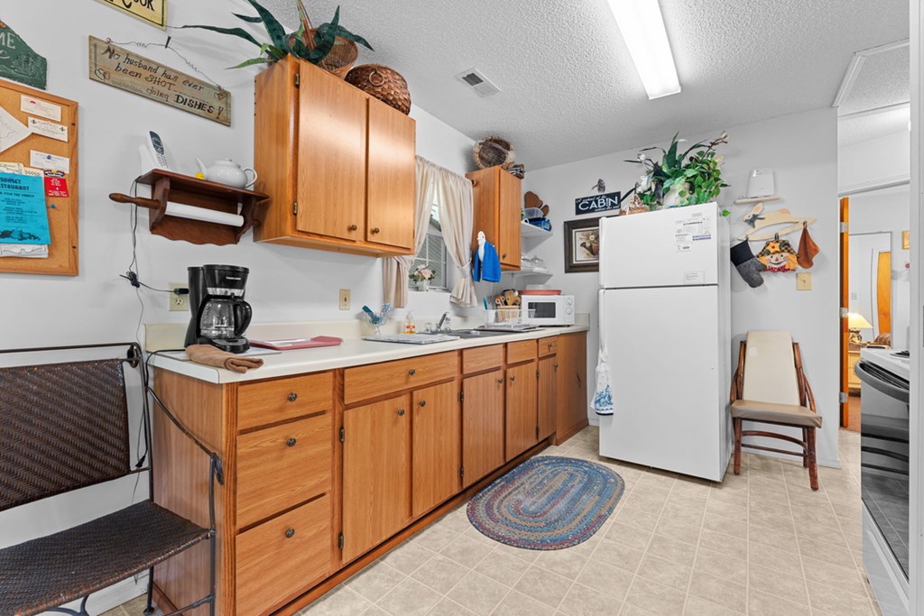 39 Woodcove Dr, Franklin