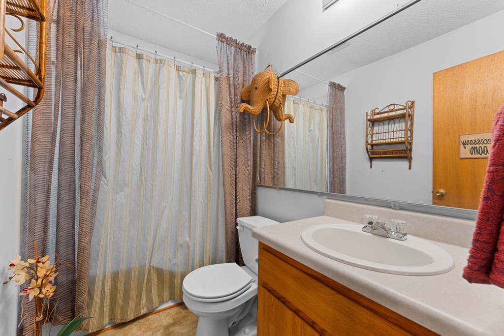 39 Woodcove Dr, Franklin