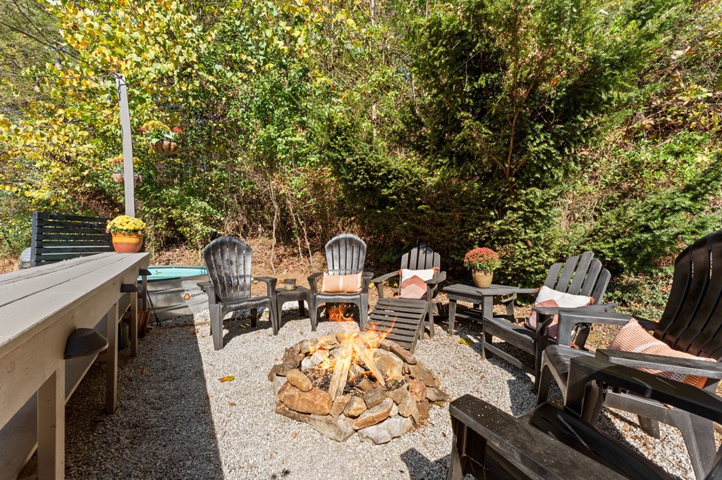 100 Allison Creek Rd