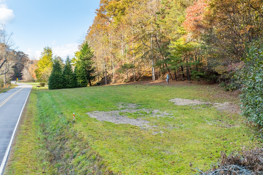 9059 Lower Burningtown Road