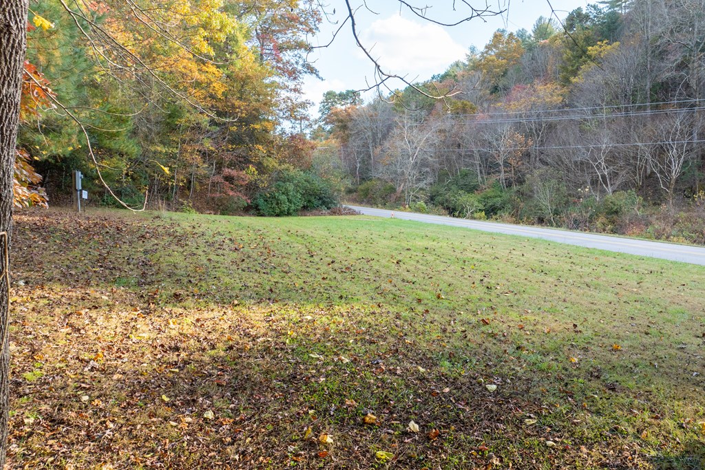 9059 Lower Burningtown Road