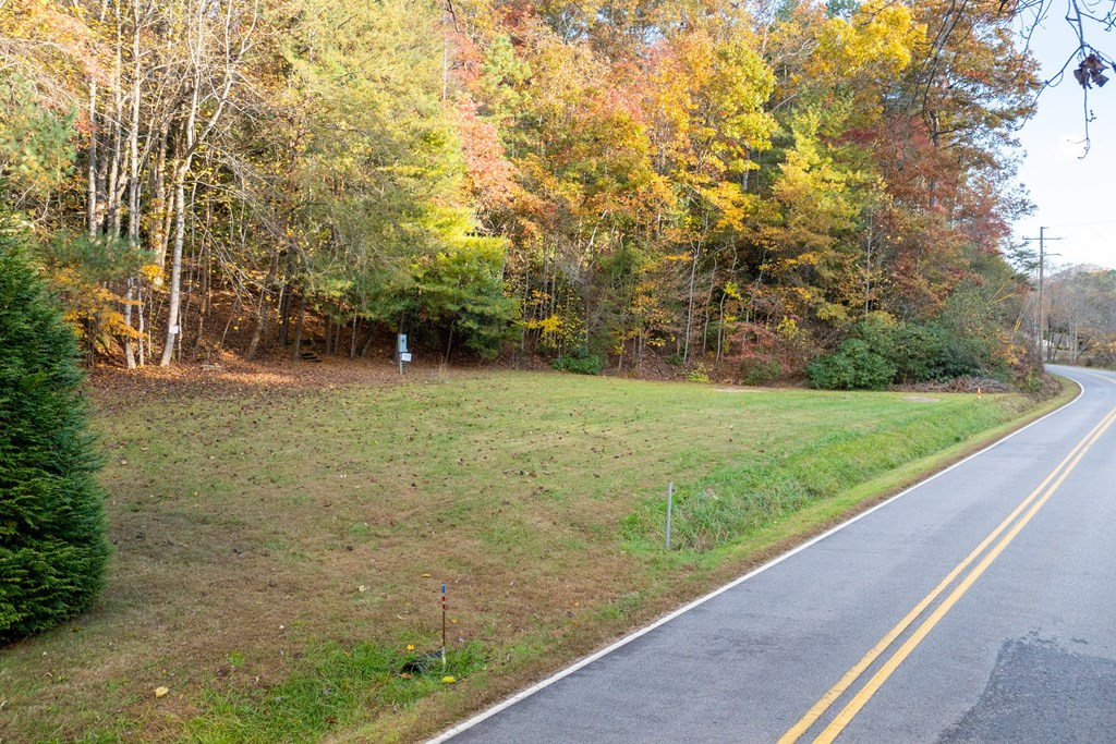 9059 Lower Burningtown Road