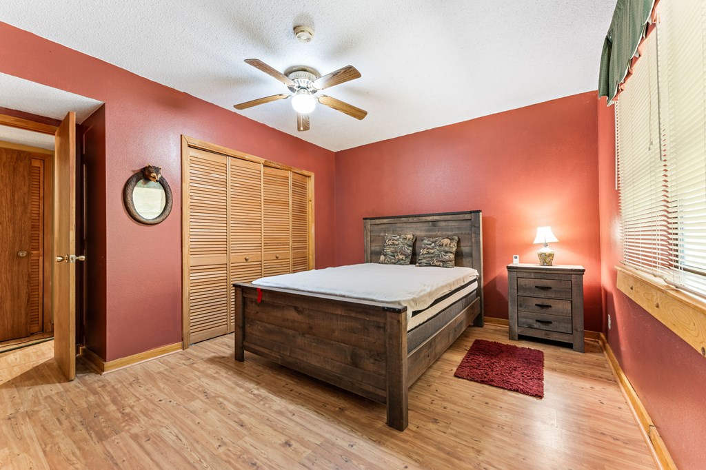 174 Upper Middle Creek Rd