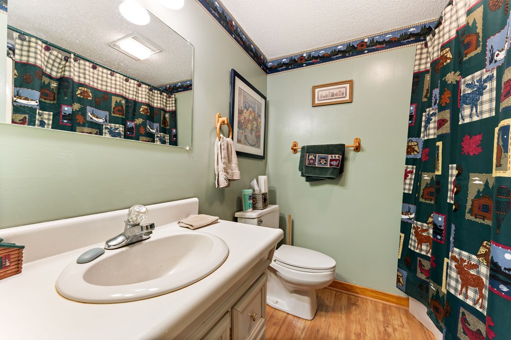 174 Upper Middle Creek Rd