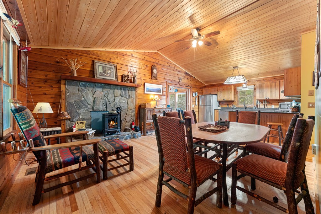 174 Upper Middle Creek Rd