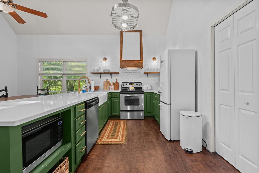 381 Woodcrest Circle