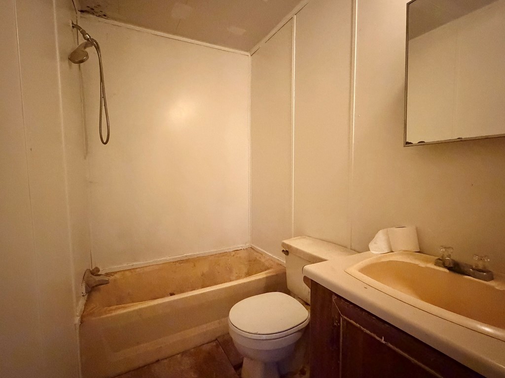 712 South Skeenah Rd