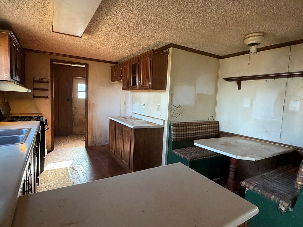 712 South Skeenah Rd