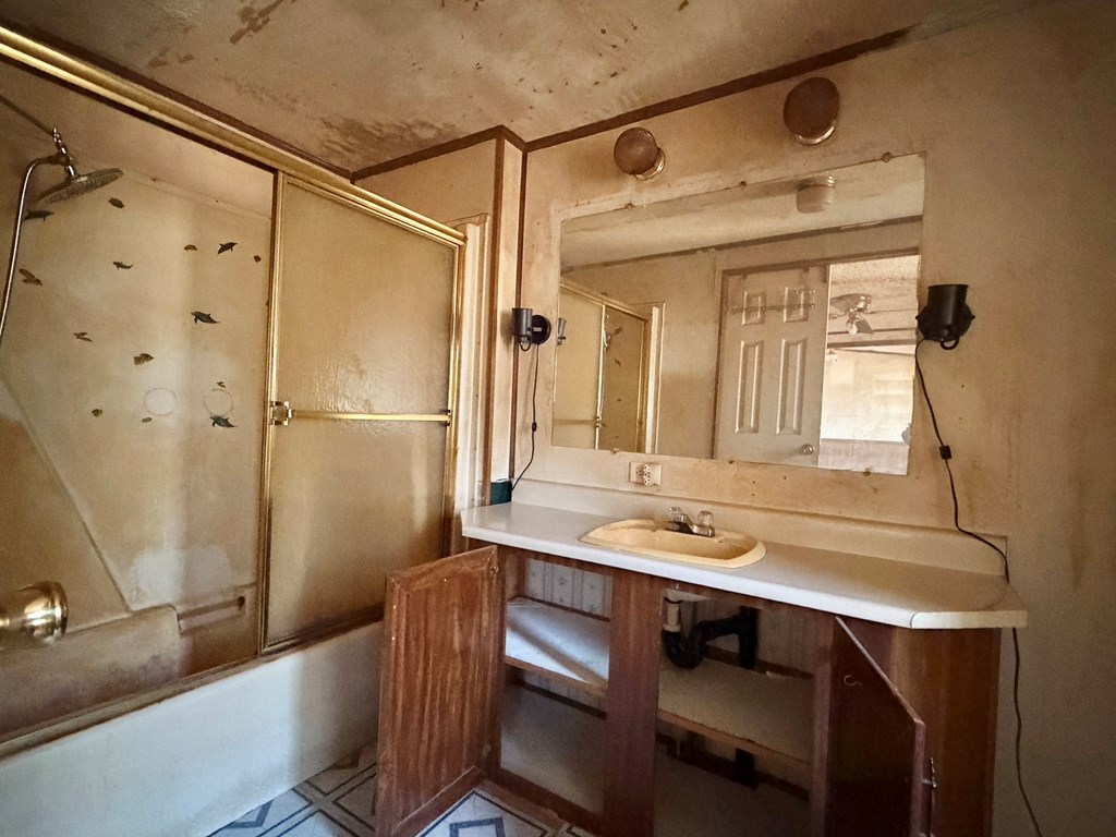 712 South Skeenah Rd