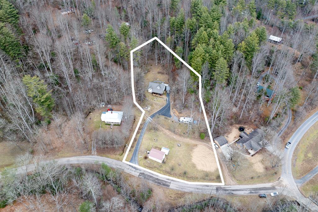 685 Peeks Creek Road