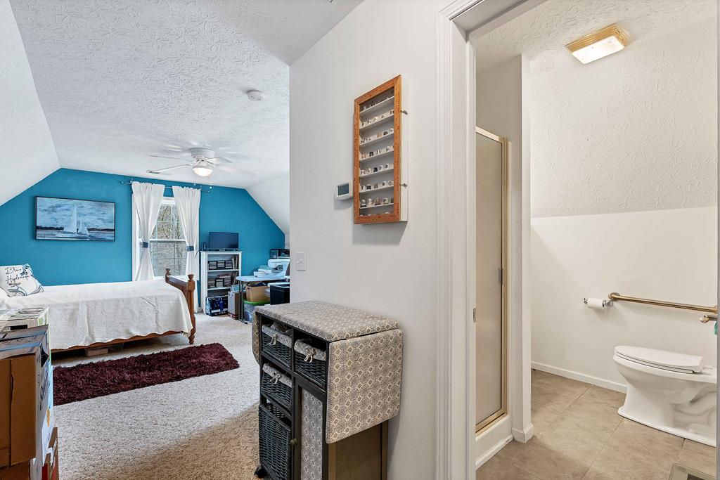 685 Peeks Creek Road