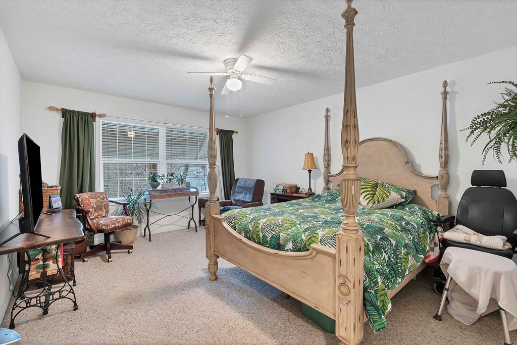 685 Peeks Creek Road