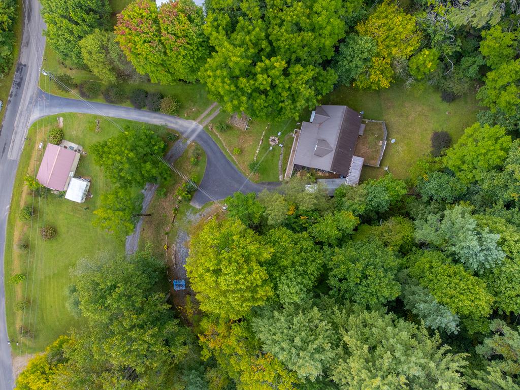 685 Peeks Creek Road