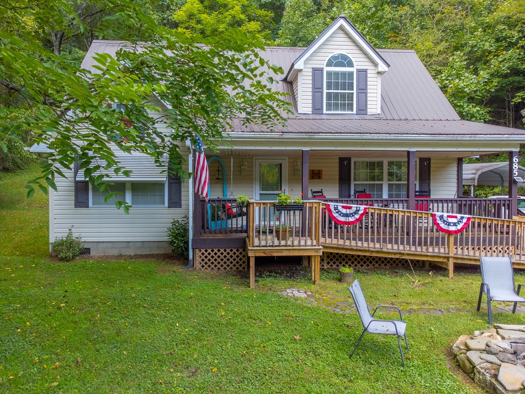 685 Peeks Creek Road