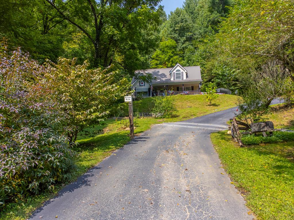 685 Peeks Creek Road