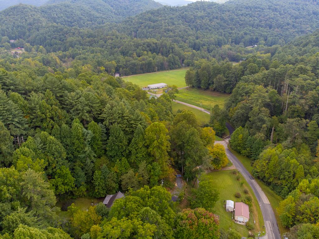 685 Peeks Creek Road