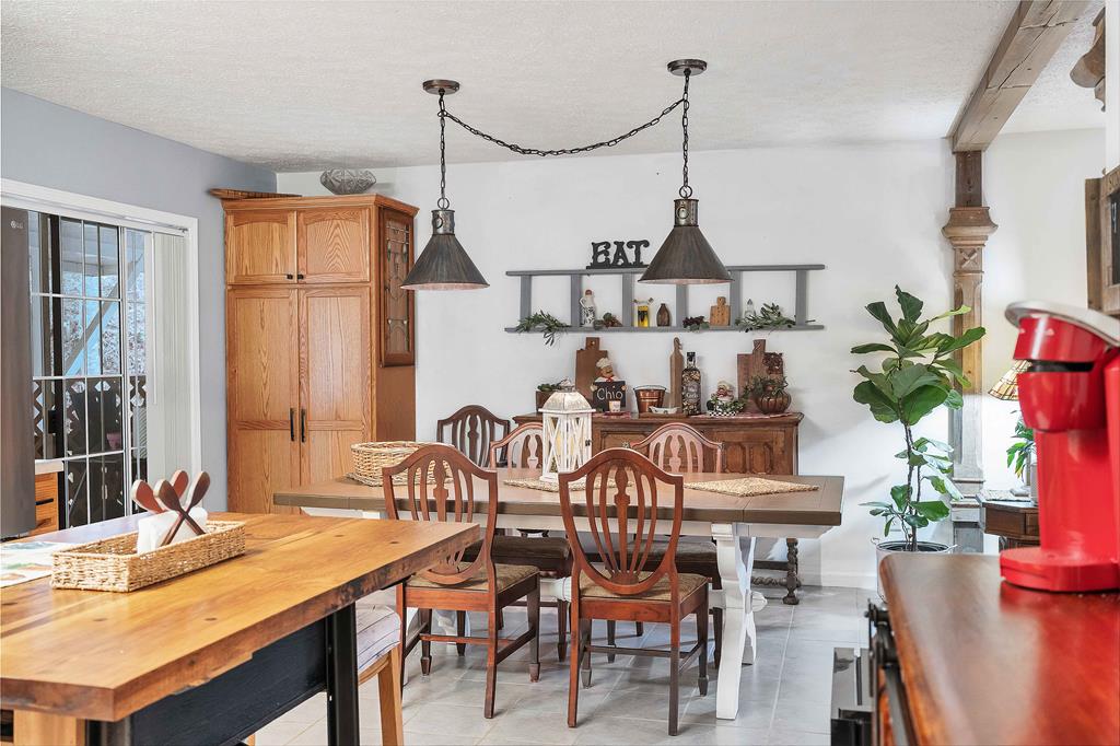 685 Peeks Creek Road