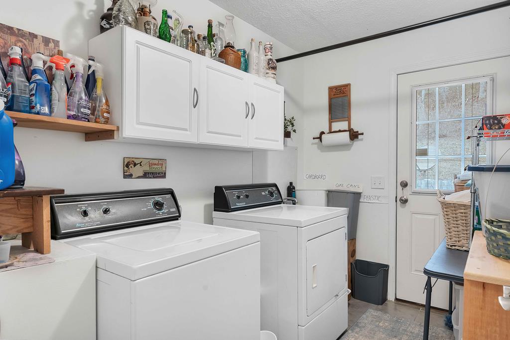 685 Peeks Creek Road