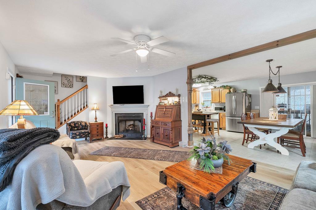 685 Peeks Creek Road