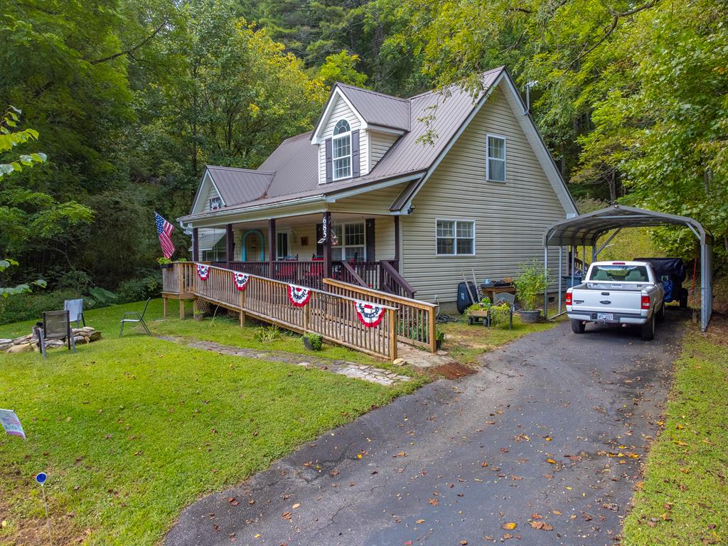 685 Peeks Creek Road