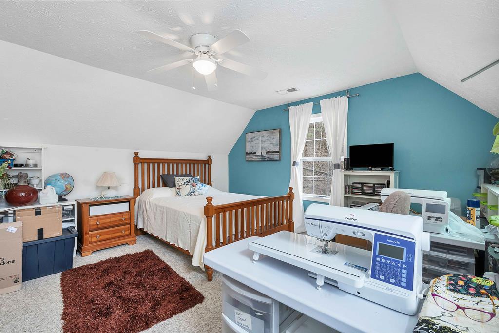 685 Peeks Creek Road