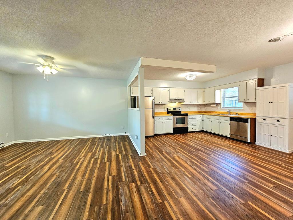 275 Crestview Heights