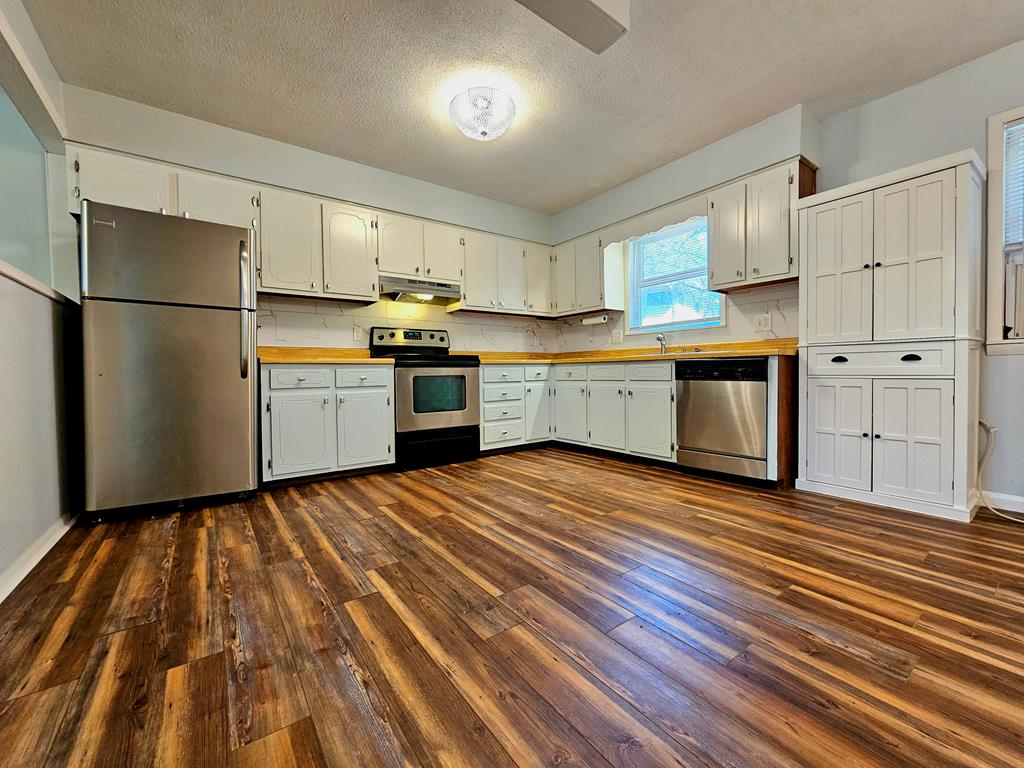 275 Crestview Heights