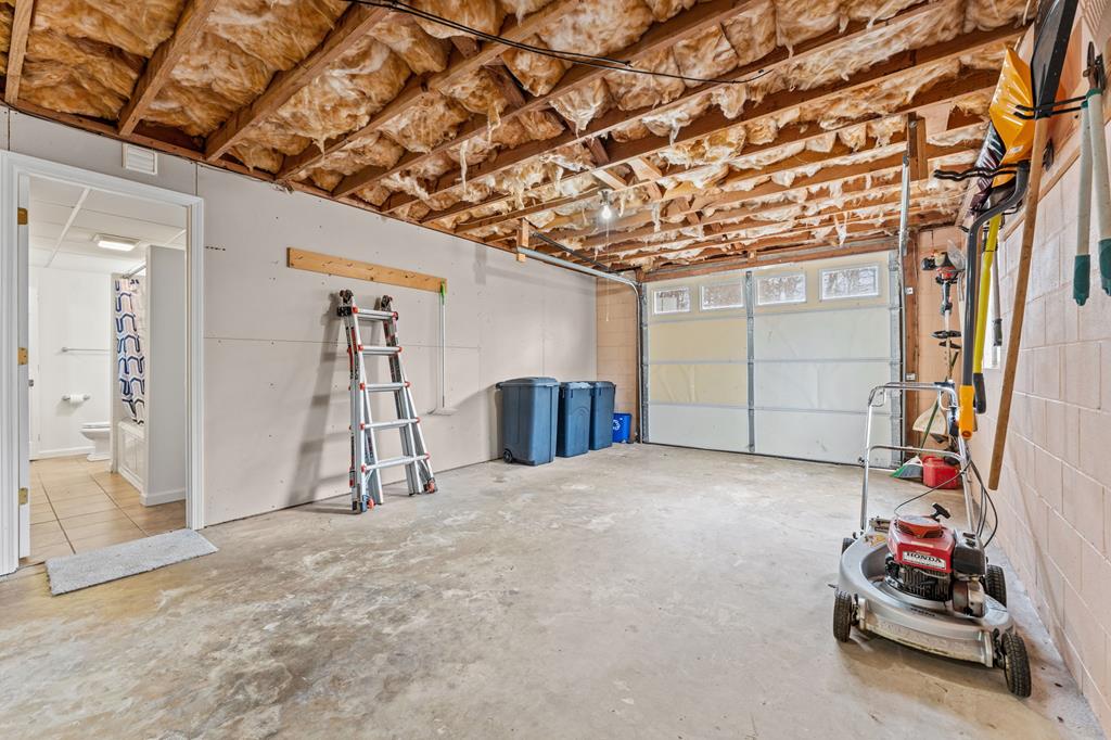 275 Crestview Heights