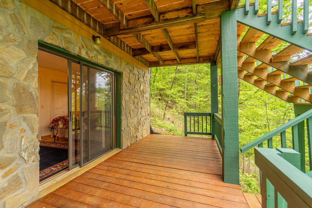 611 Garden Flats Road