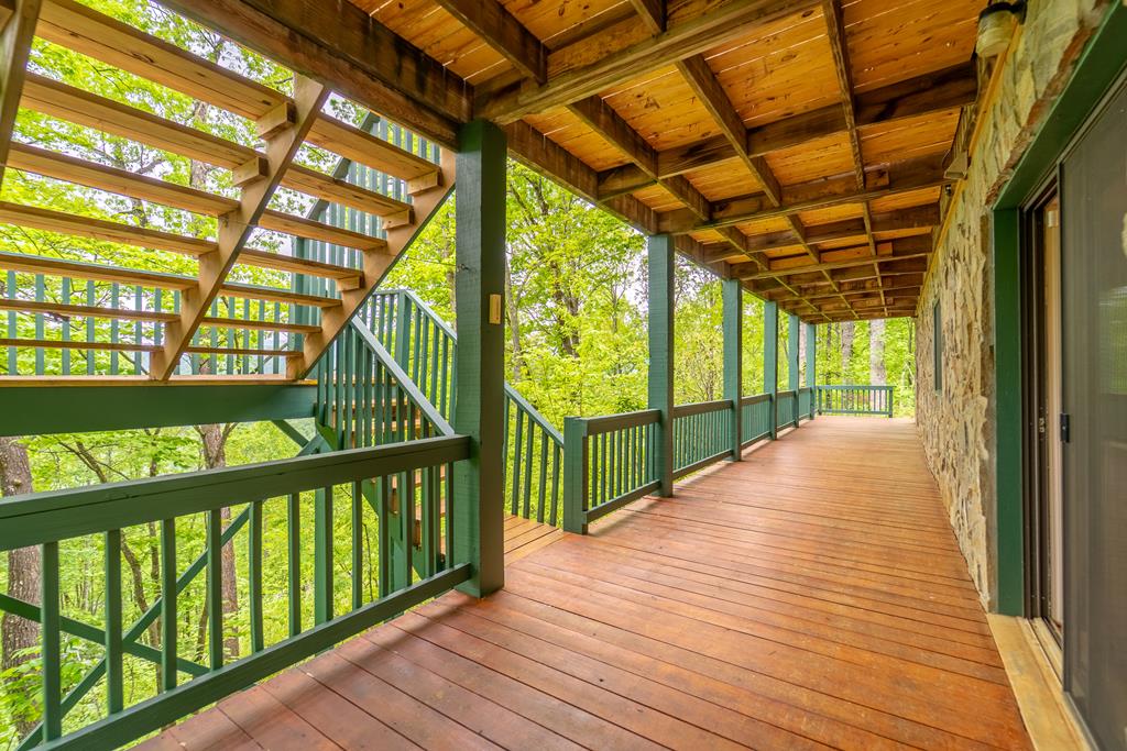 611 Garden Flats Road