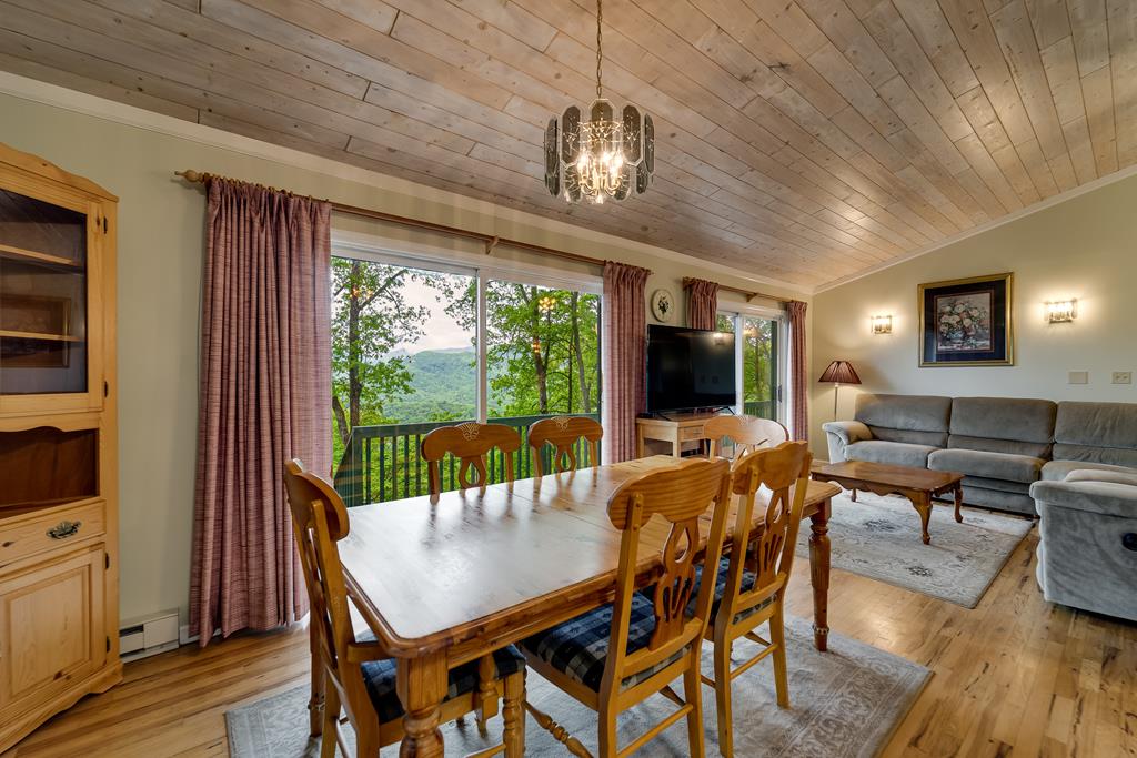 611 Garden Flats Road