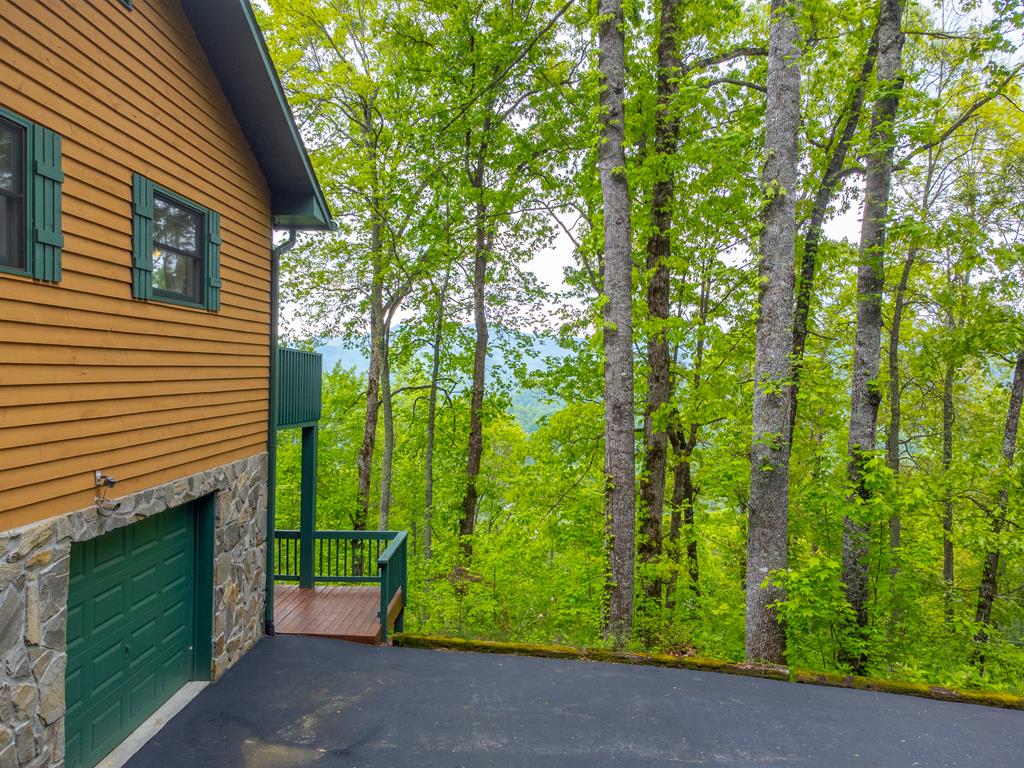 611 Garden Flats Road