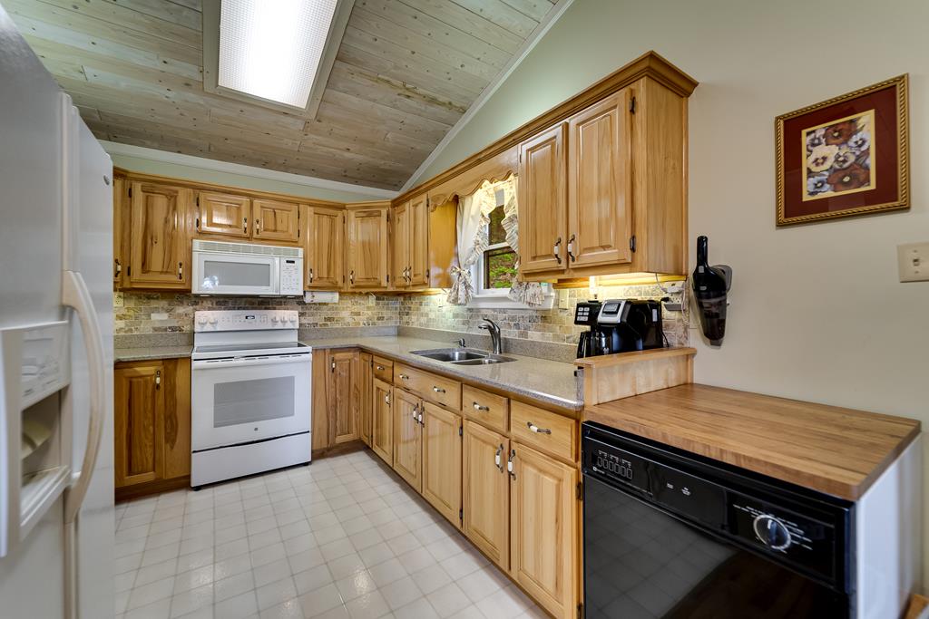 611 Garden Flats Road