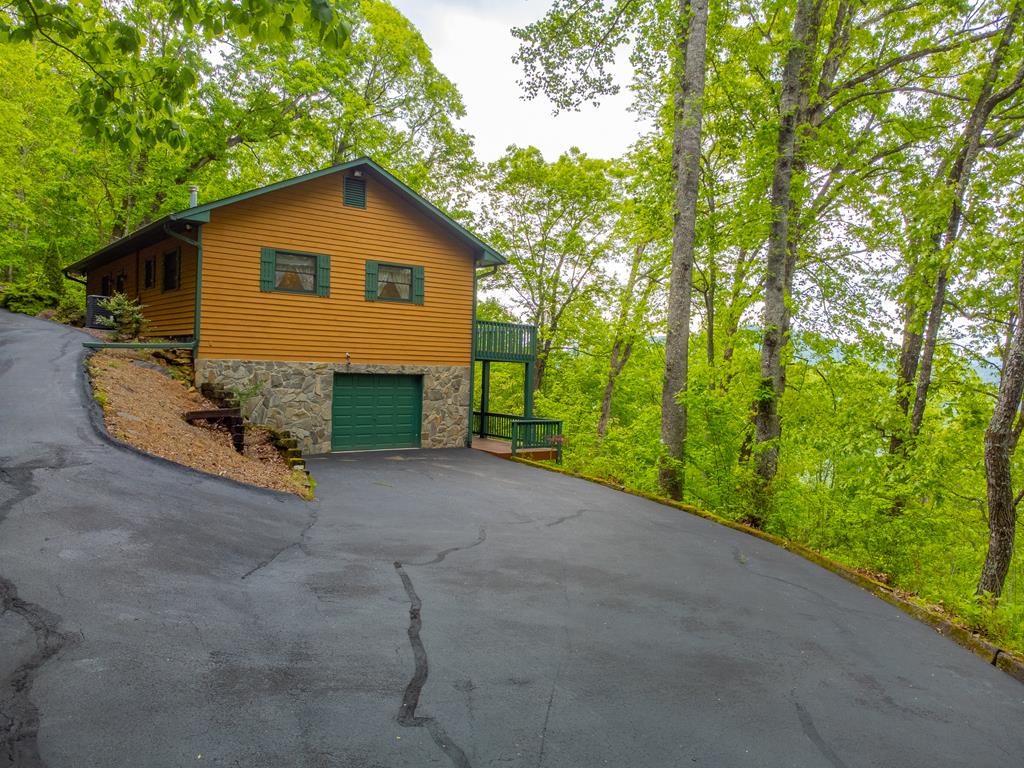 611 Garden Flats Road